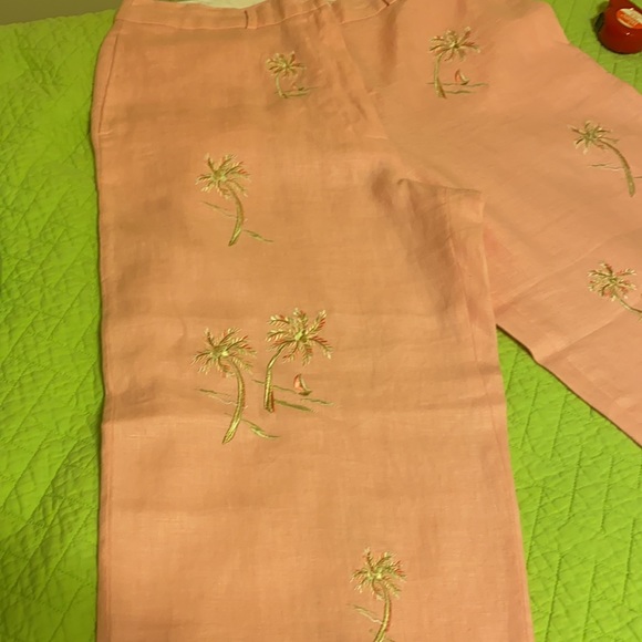 DEANE AND WHITE-pink linen pant w/palm tree design - Picture 3 of 7